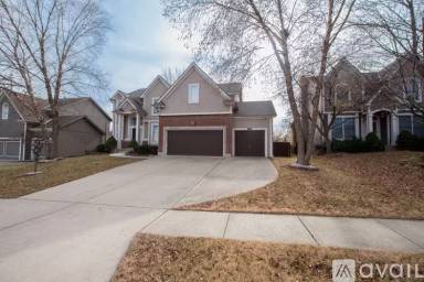 Main picture of 8301 W 156th St
