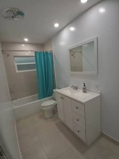 Main picture of 1250 E Sample Rd