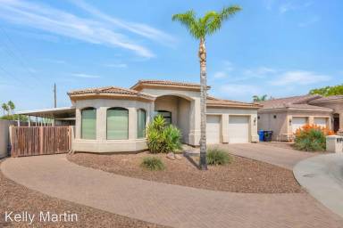 Main picture of 3002 N 50th St