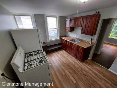 Main picture of 1225 Bank St