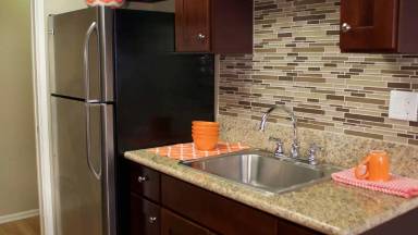 Main picture of 425 Lime Ave