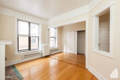 Main picture of 428-438 W Belden Ave