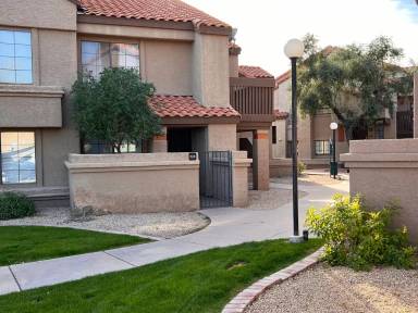 Main picture of Papago Park Village