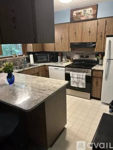 Main picture of 2404 Weaver Dr