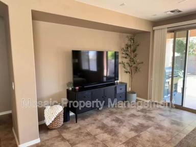 Main picture of 87 W Sweet Shrub Ave