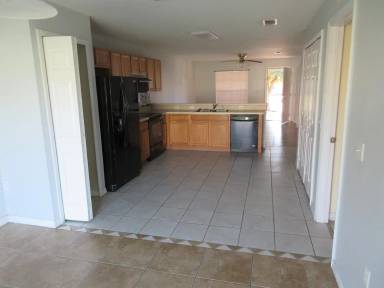 Main picture of 627 Royalty Ct