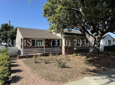 Main picture of 2703 W 175th St