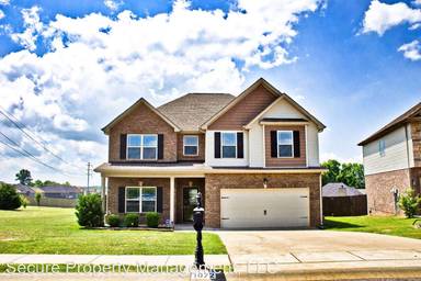 Main picture of 1040 Henry Place Blvd