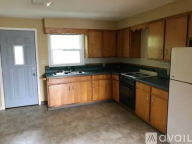 Main picture of 23456 Dogwood Ave