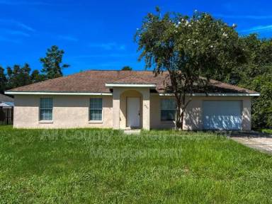 Main picture of 520 Marion Oaks Ln