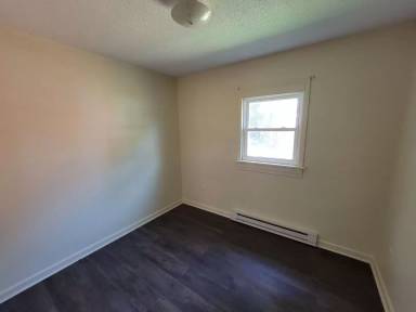 Main picture of 2402 Phillips Ave