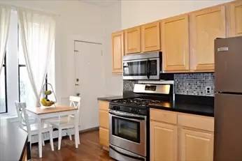 Main picture of 19 Cortes St