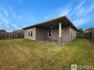 Main picture of 6918 Hazelnut Ln