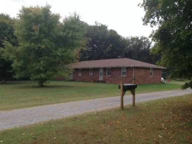 Main picture of 2711 Blackman Rd
