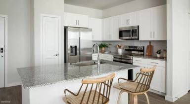 Main picture of 2717 Katy Area