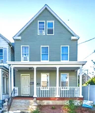 Main picture of 122 Summit Ave