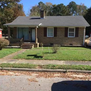 Main picture of 1211 Sycamore Rd