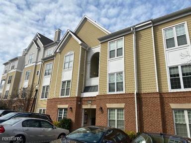 Main picture of 2103 Highcourt Ln