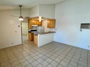 Main picture of 8815 Mira Mesa Blvd