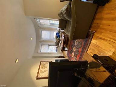 Main picture of 21 Follen St