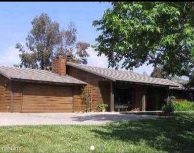 Main picture of 16781 Lake Wohlford Ln