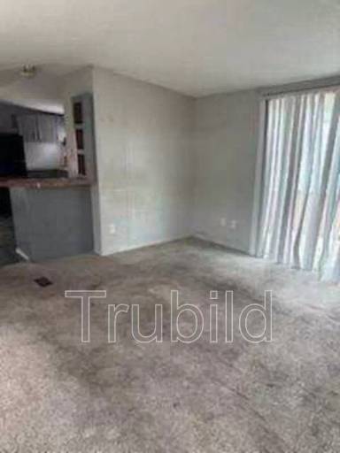 Main picture of 44A Somerset Dr