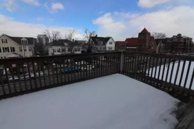 Main picture of 582 Cambridge St