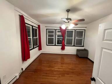 Main picture of 198 President St