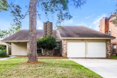 Main picture of 10015 Waving Fields Dr