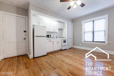 Main picture of 546 W Briar Pl