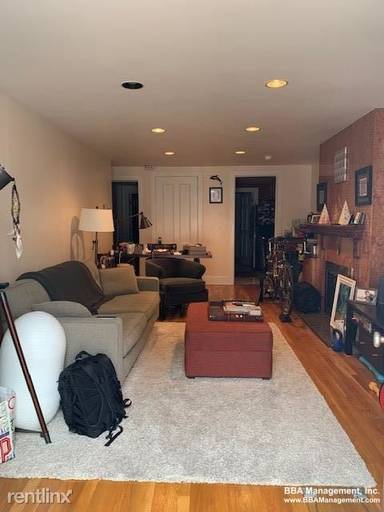 Main picture of 352 Tappan St