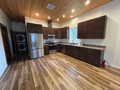Main picture of 227 Drake Dr