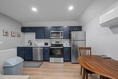 Main picture of 314 E Rusholme St