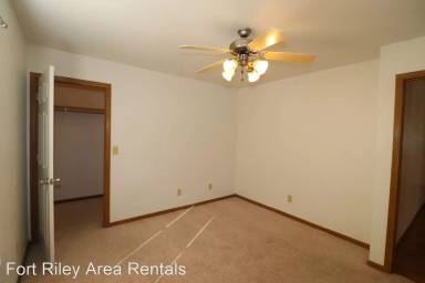 Main picture of 305 Northfield Rd