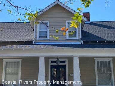 Main picture of 605 W 2nd St