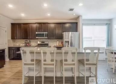 Main picture of 6031 Akin Cir