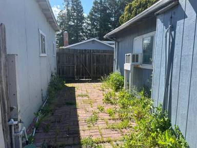 Main picture of 12500 New Ave