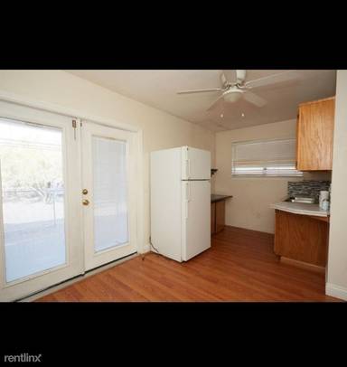 Main picture of 8071 Peach Ave