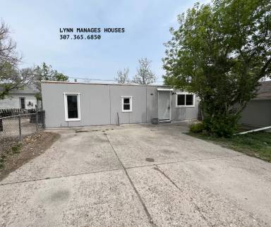 Main picture of 611 Evans Ave