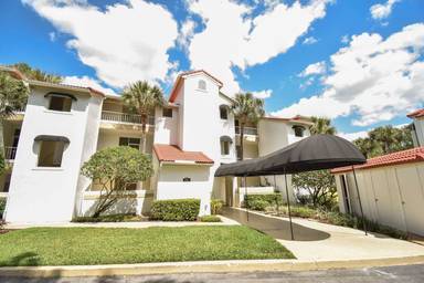 Main picture of 451 Hamptoncrest Cir