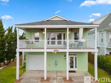 Main picture of 923 Searidge Ln