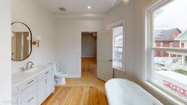 Main picture of 12 York St