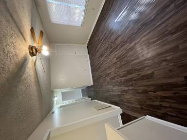 Main picture of 2215 Admiral Dr