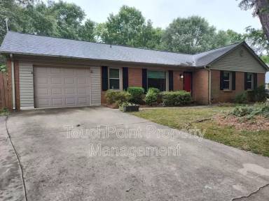 Main picture of 8526 Timbercrest Cir