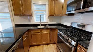 Main picture of 34 Gorham St