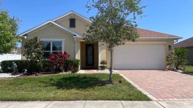 Main picture of 5001 Whistling Wind Ave