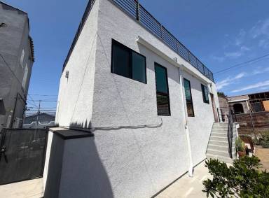 Main picture of 872 Serrano Pl