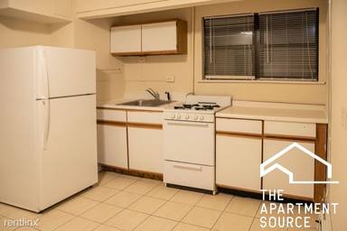 Main picture of 2884-2888 N Clark St Apartments