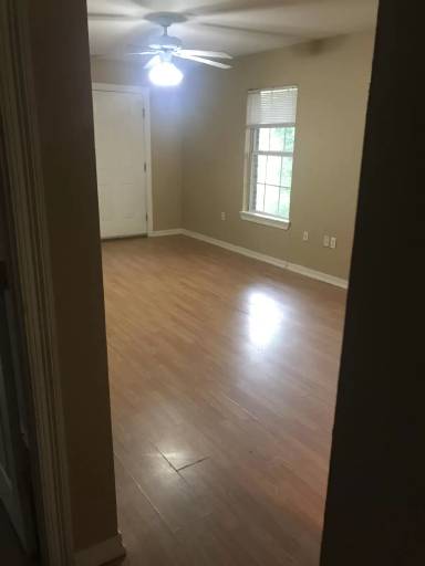 Main picture of 1011 Lee St