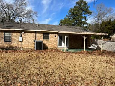 Main picture of 8967 Hawthorne Dr